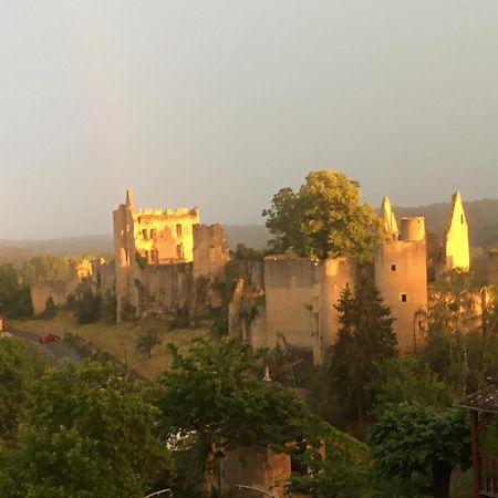 Chez Fred Avec Vue Sur Le Chateau Angles-sur-l'Anglin Exterior photo